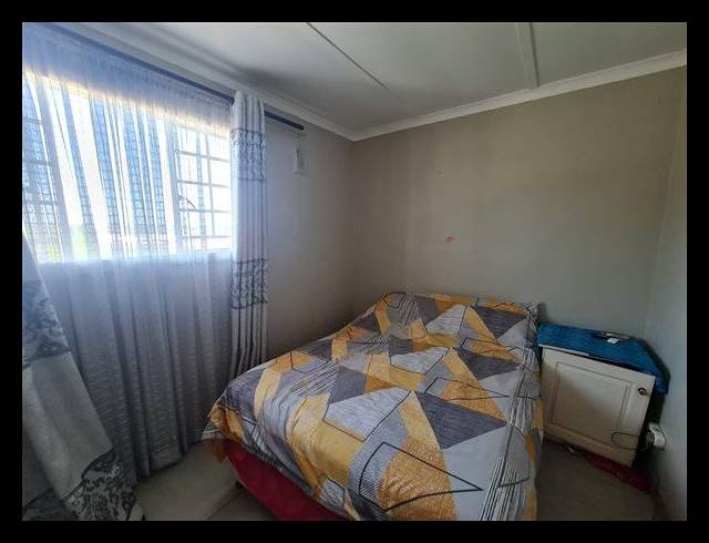 3 BEDROOM HOUSE FOR SALE IN GROVE END